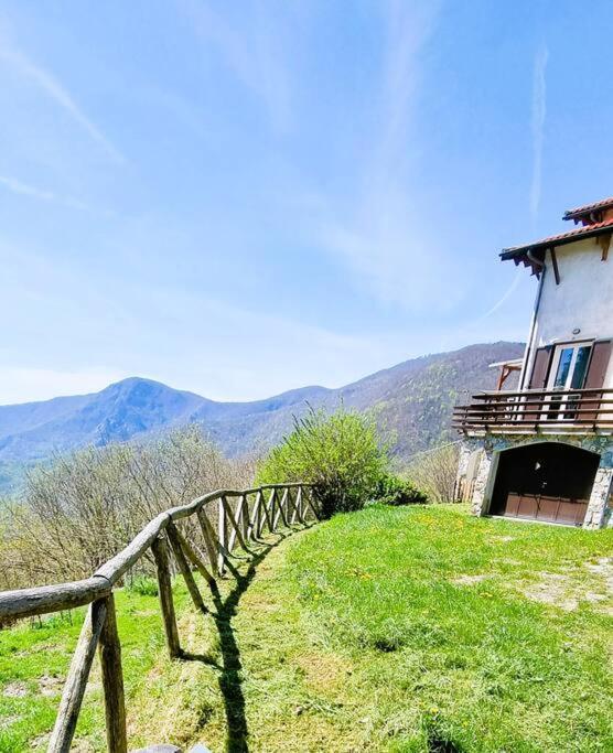 Appartement Bee Freeride Bikers House à Magliolo Extérieur photo